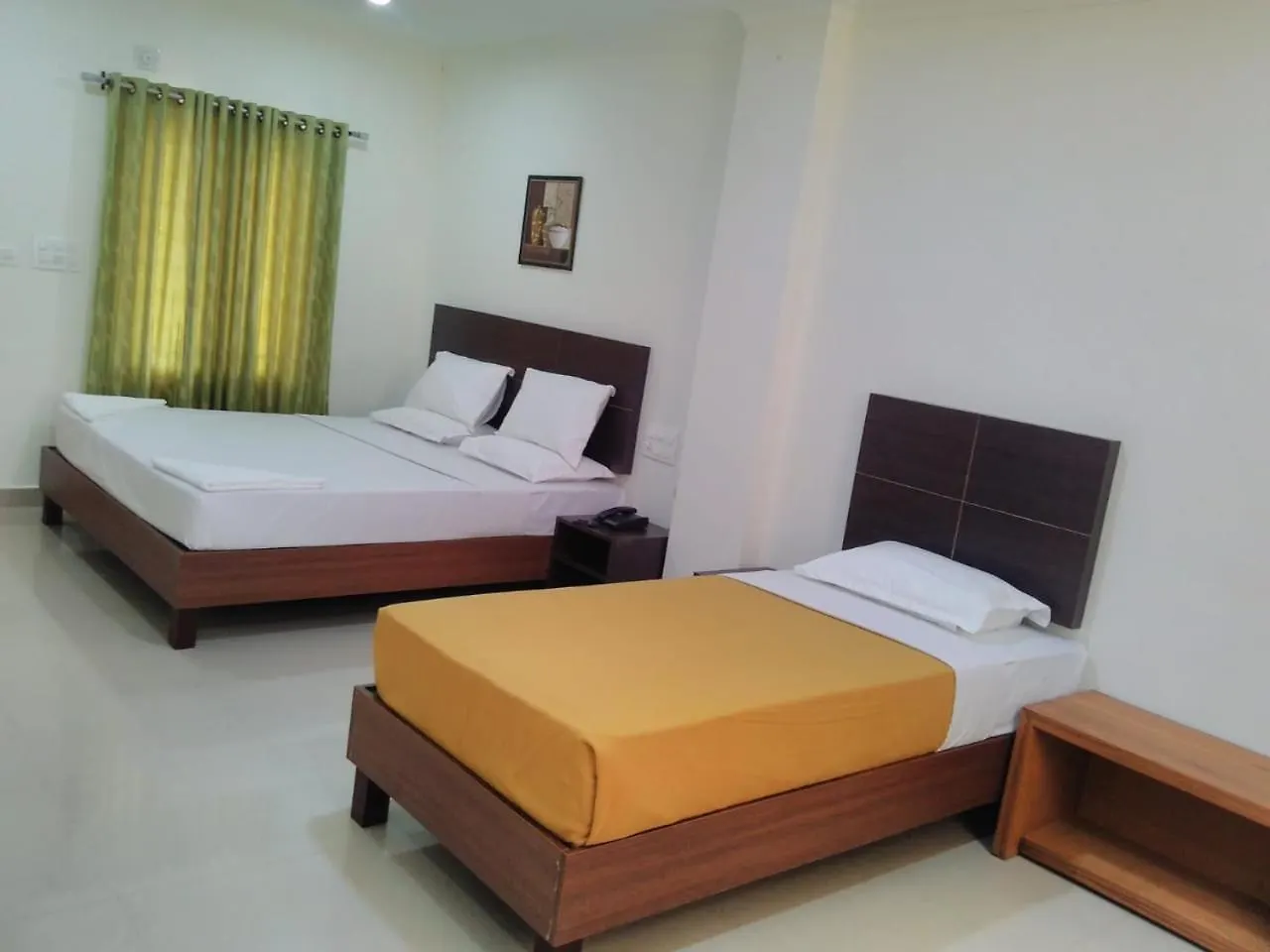 Palm Tree Inn Kallar Vattiyar India